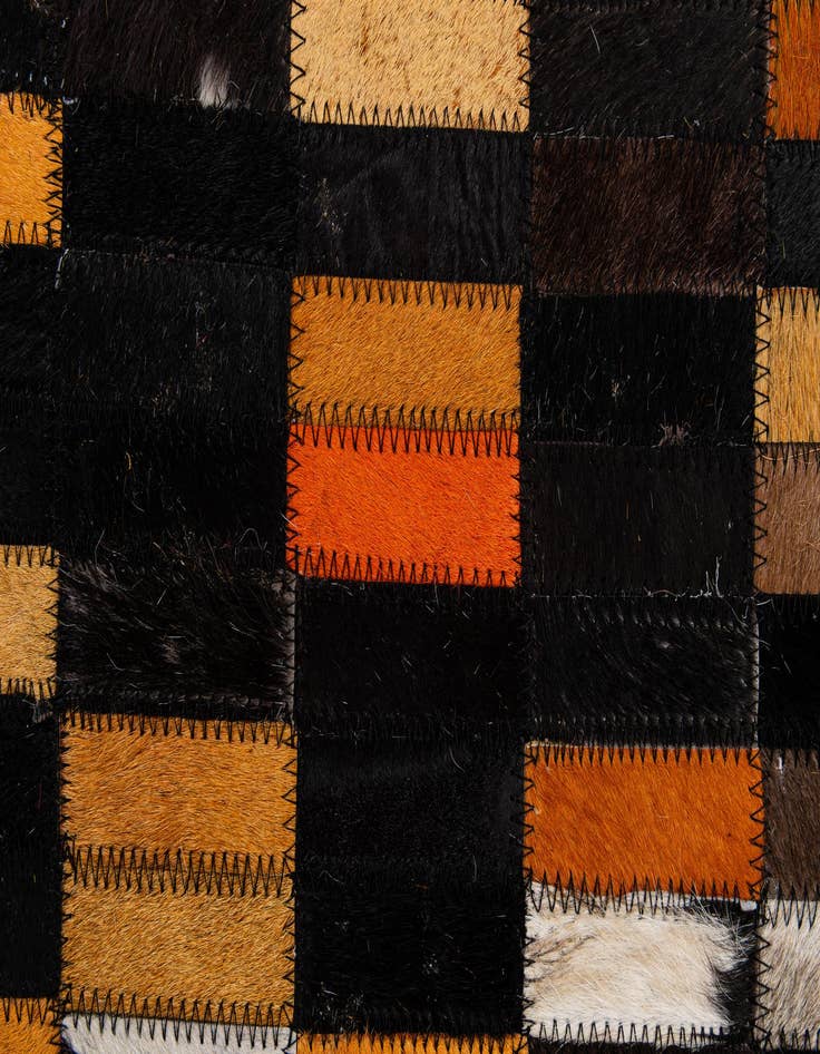 Detail image of 5' 2 x 8' Cowhide - Patchwork Rug