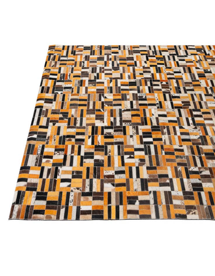 Detail image of 5' x 7' 11 Cowhide - Patchwork Rug