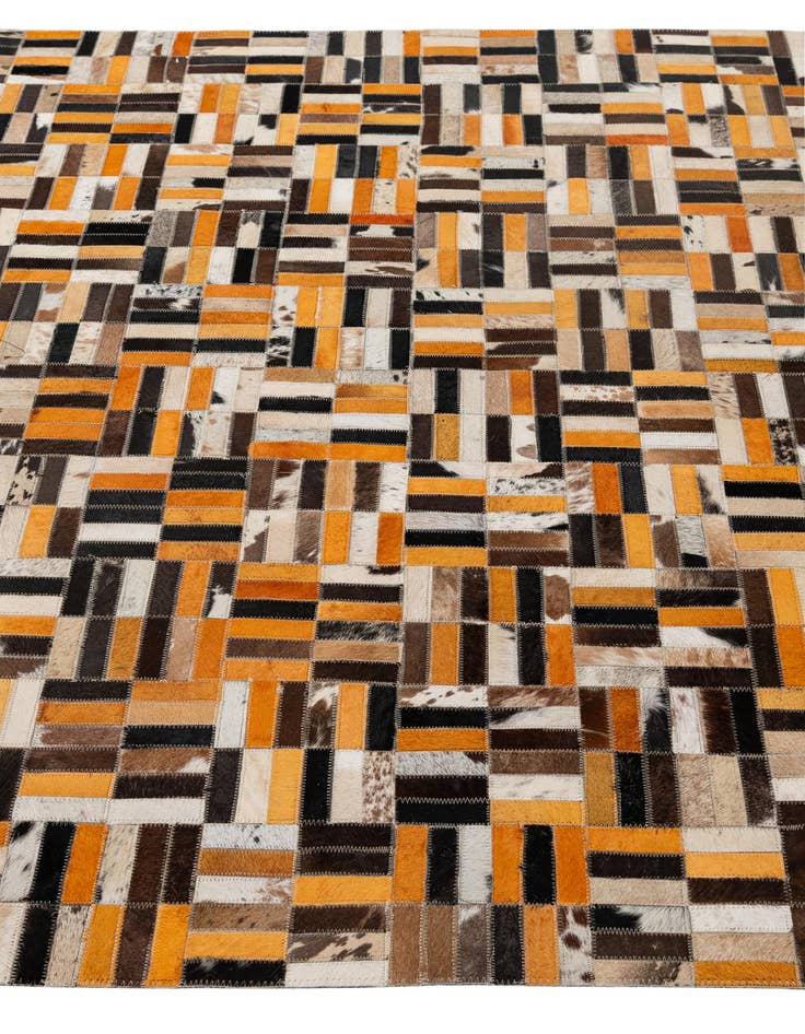 Detail image of 5' x 7' 11 Cowhide - Patchwork Rug