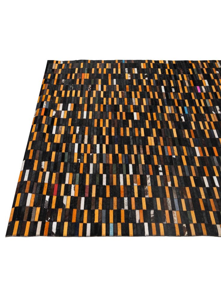 Detail image of 5' 2 x 8' Cowhide - Patchwork Rug