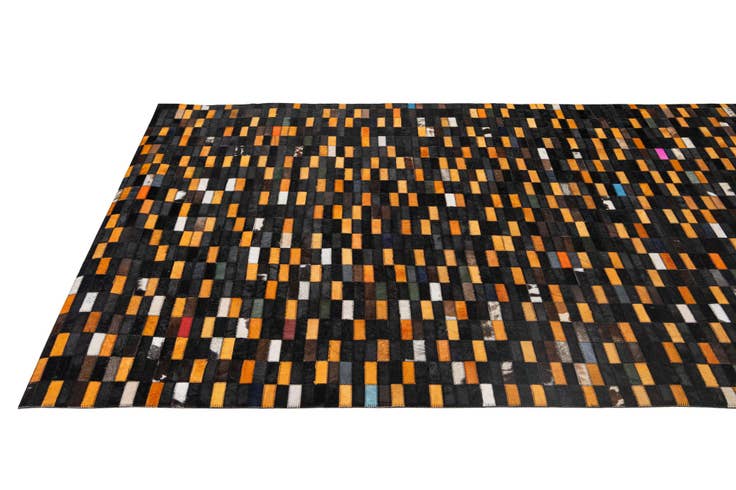 Detail image of 5' 2 x 8' Cowhide - Patchwork Rug