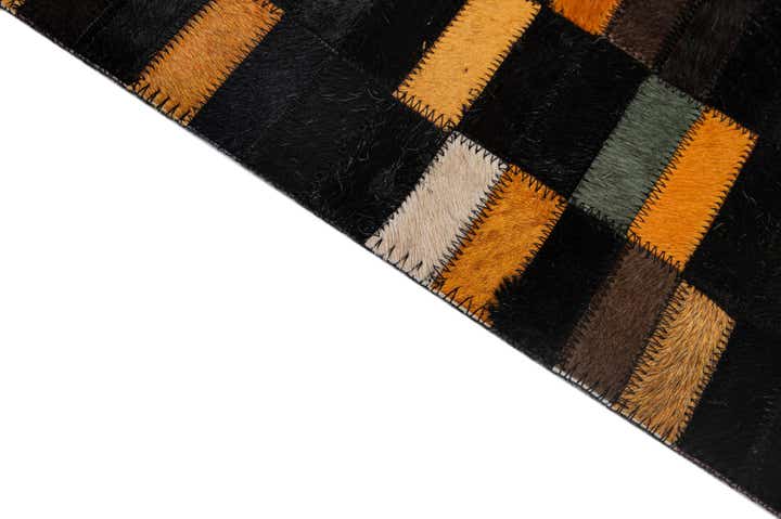 5' 2 x 8' Cowhide - Patchwork Rug