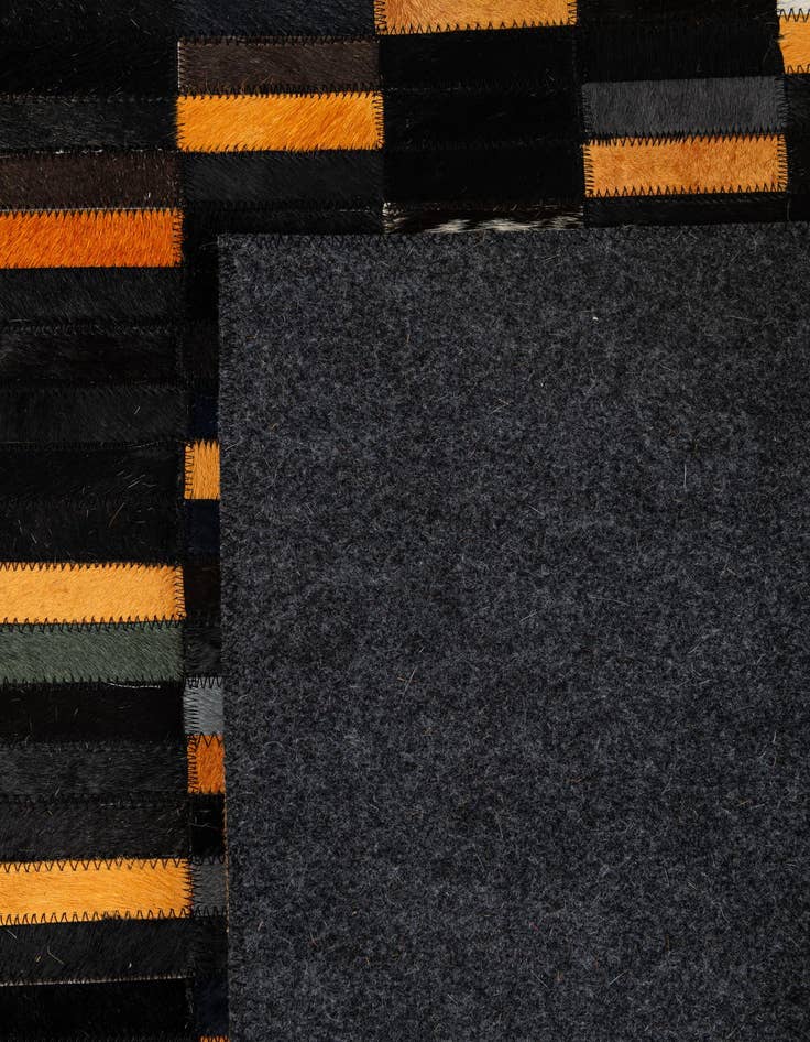 Detail image of 5' 2 x 8' Cowhide - Patchwork Rug