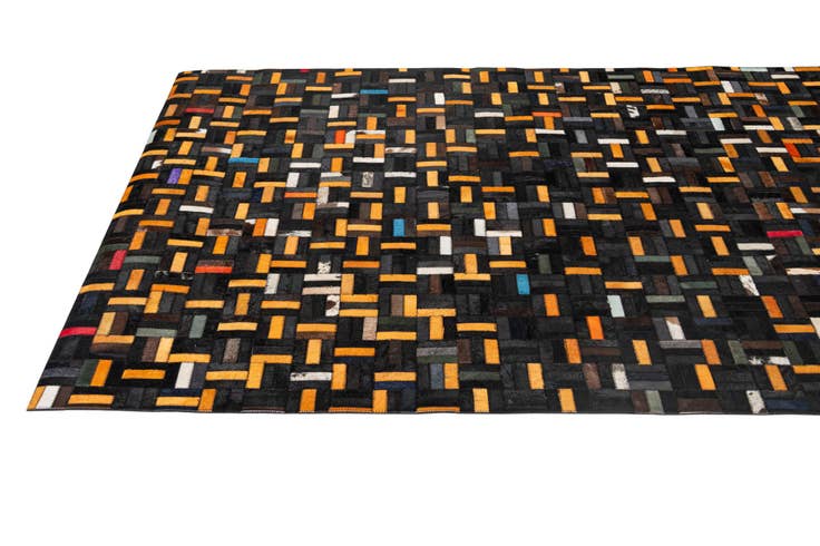 Detail image of 5' 1 x 8' 1 Cowhide - Patchwork Rug