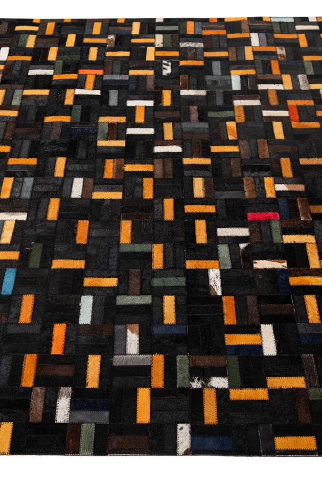 Detail image of 5' 1 x 8' 1 Cowhide - Patchwork Rug
