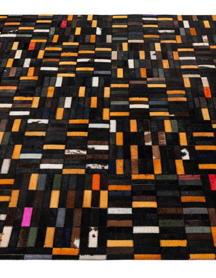 Detail image of 5' 2 x 7' 11 Cowhide - Patchwork Rug