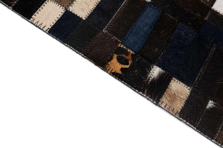 5' 1 x 8' Cowhide - Patchwork Rug
