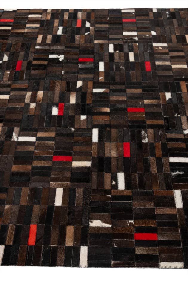 Detail image of 5' 1 x 8' Cowhide - Patchwork Rug