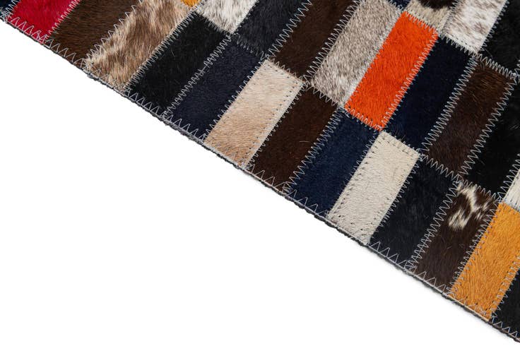 Detail image of 5' 2 x 7' 11 Cowhide - Patchwork Rug
