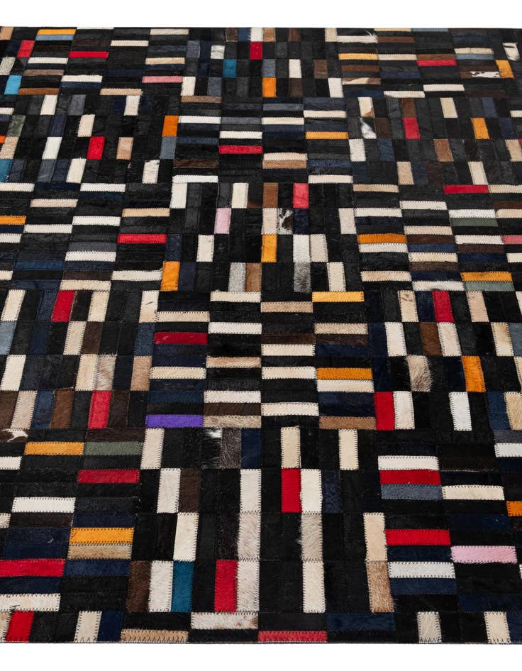 Detail image of 5' 1 x 8' 1 Cowhide - Patchwork Rug