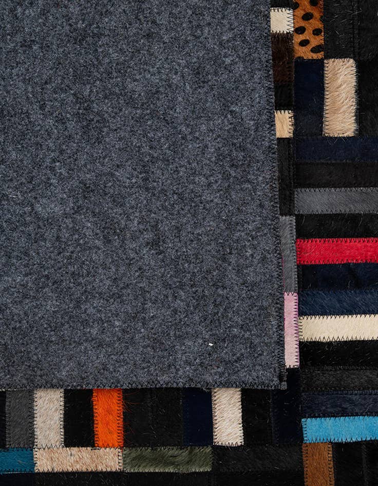 Detail image of 5' 1 x 8' 1 Cowhide - Patchwork Rug