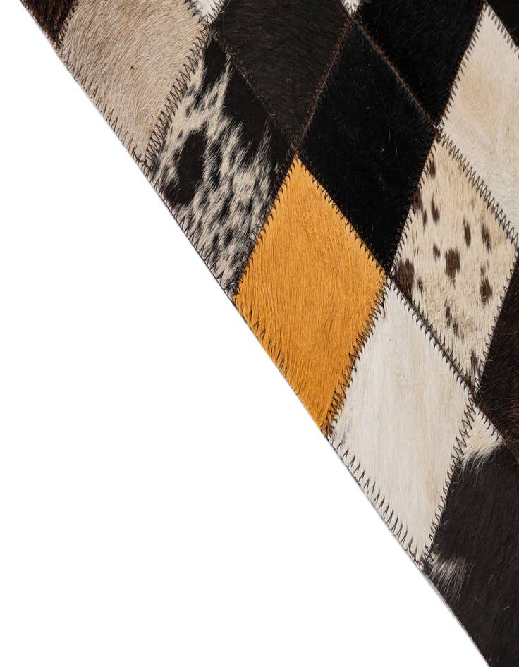 Detail image of 5' 2 x 8' Cowhide - Patchwork Rug