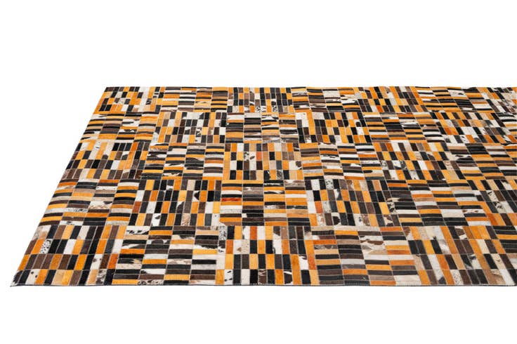 Detail image of 5' x 7' 11 Cowhide - Patchwork Rug