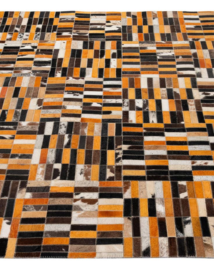 Detail image of 5' x 7' 11 Cowhide - Patchwork Rug
