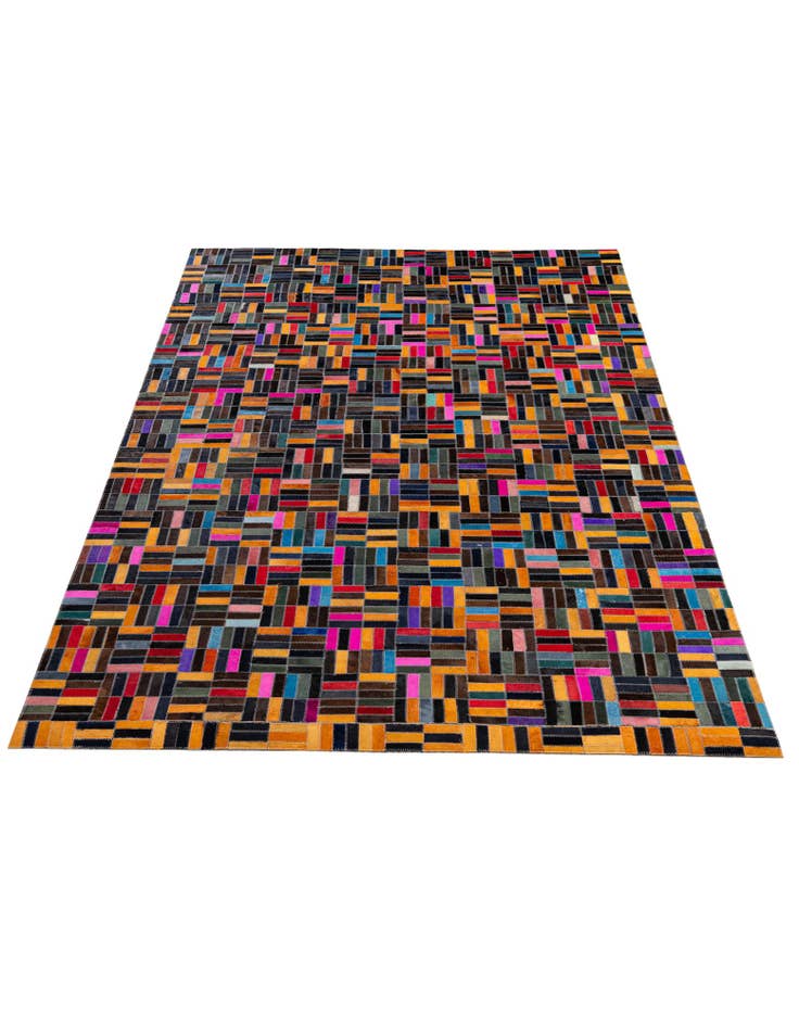 Detail image of 4' 11 x 8' Cowhide - Patchwork Rug