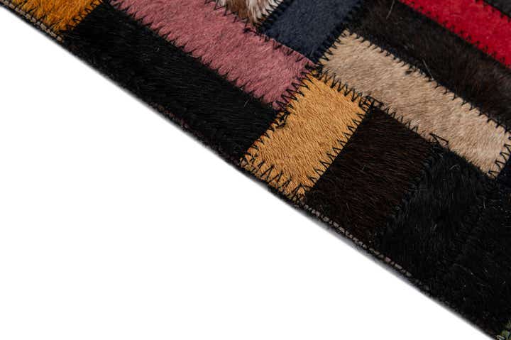5' 1 x 8' Cowhide - Patchwork Rug