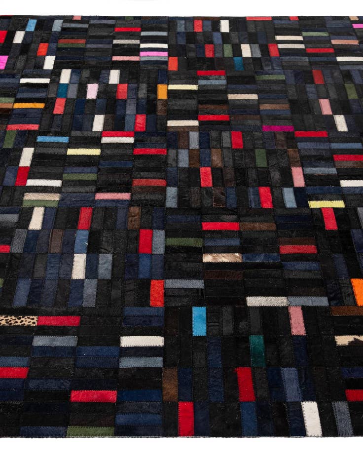 Detail image of 5' 1 x 8' 1 Cowhide - Patchwork Rug