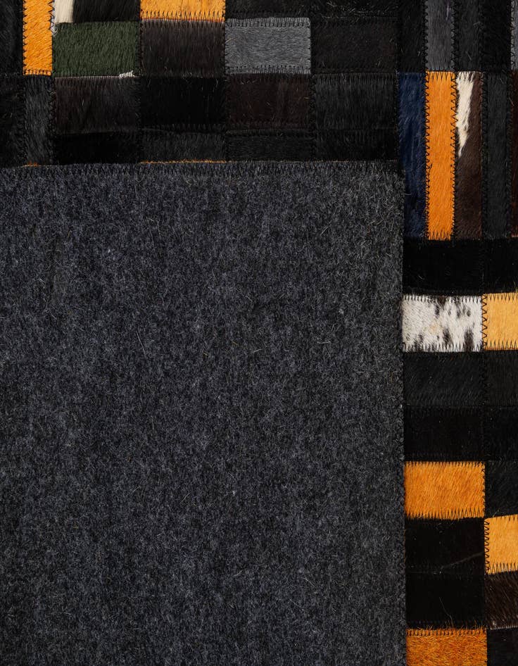 Detail image of 5' 1 x 8' 2 Cowhide - Patchwork Rug