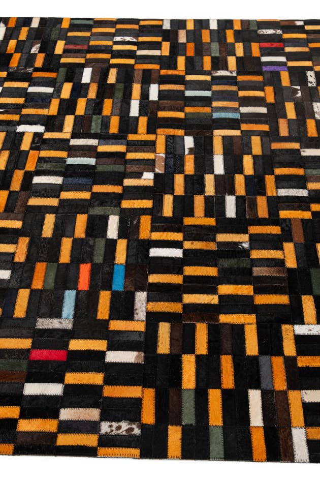 Detail image of 4' 11 x 7' 11 Cowhide - Patchwork Rug
