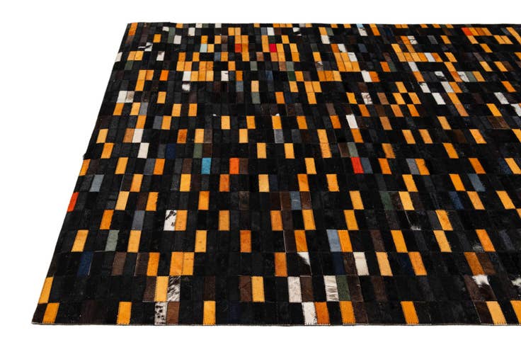 Detail image of 5' 2 x 8' Cowhide - Patchwork Rug