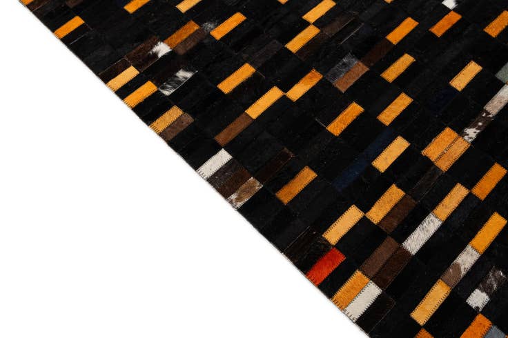 Detail image of 5' 2 x 8' Cowhide - Patchwork Rug