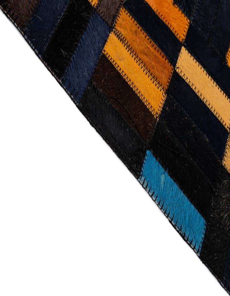 Detail image of 4' 11 x 7' 10 Cowhide - Patchwork Rug