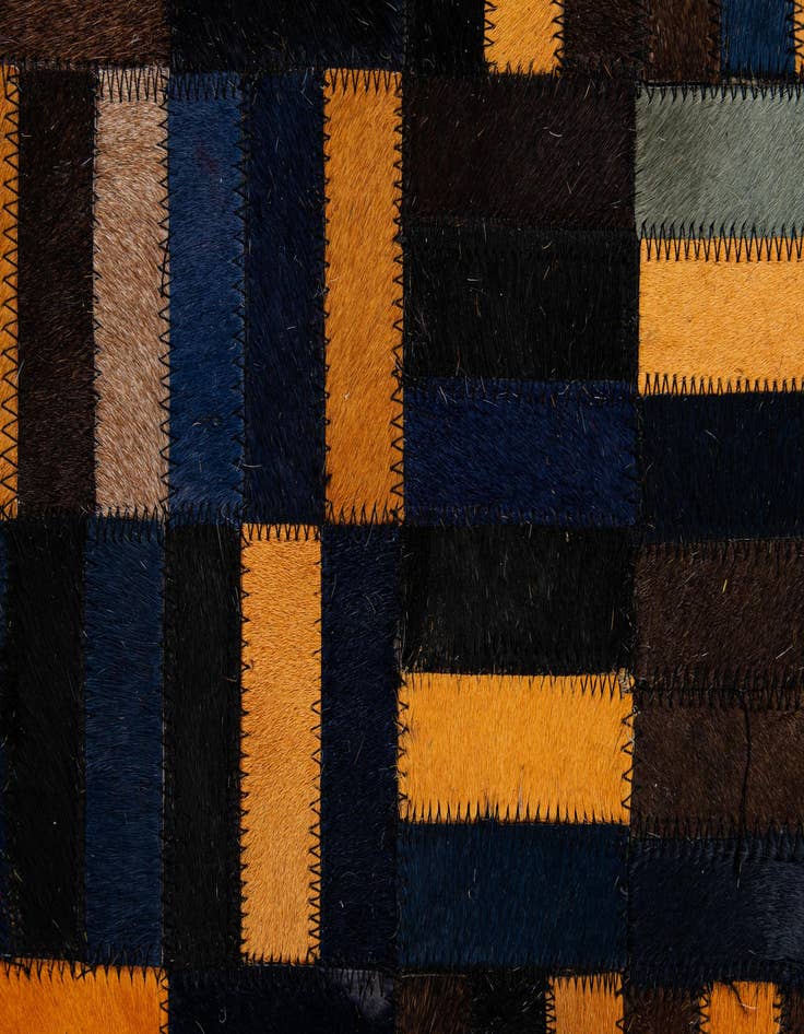 Detail image of 4' 11 x 7' 10 Cowhide - Patchwork Rug