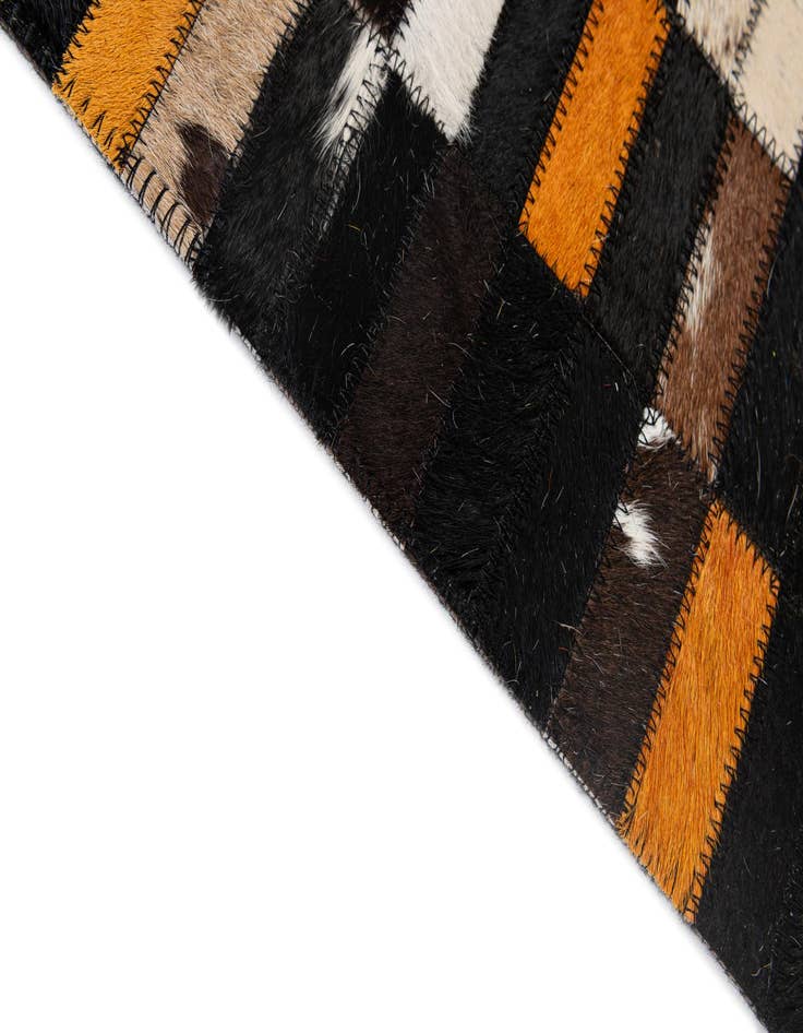 Detail image of 5' 2 x 8' Cowhide - Patchwork Rug