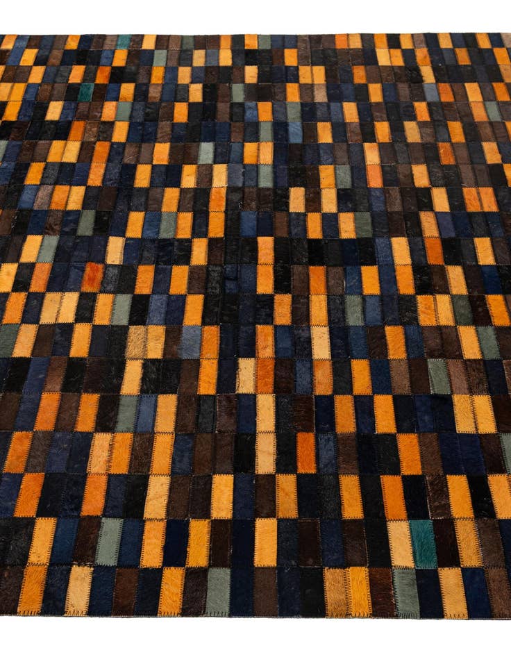 Detail image of 5' x 7' 11 Cowhide - Patchwork Rug