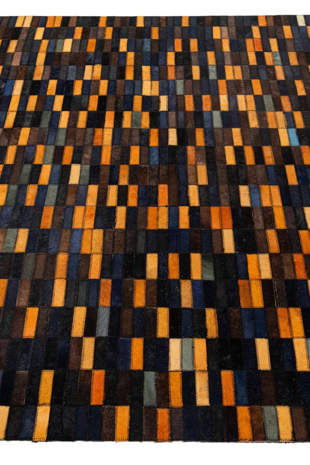 Detail image of 5' x 7' 11 Cowhide - Patchwork Rug