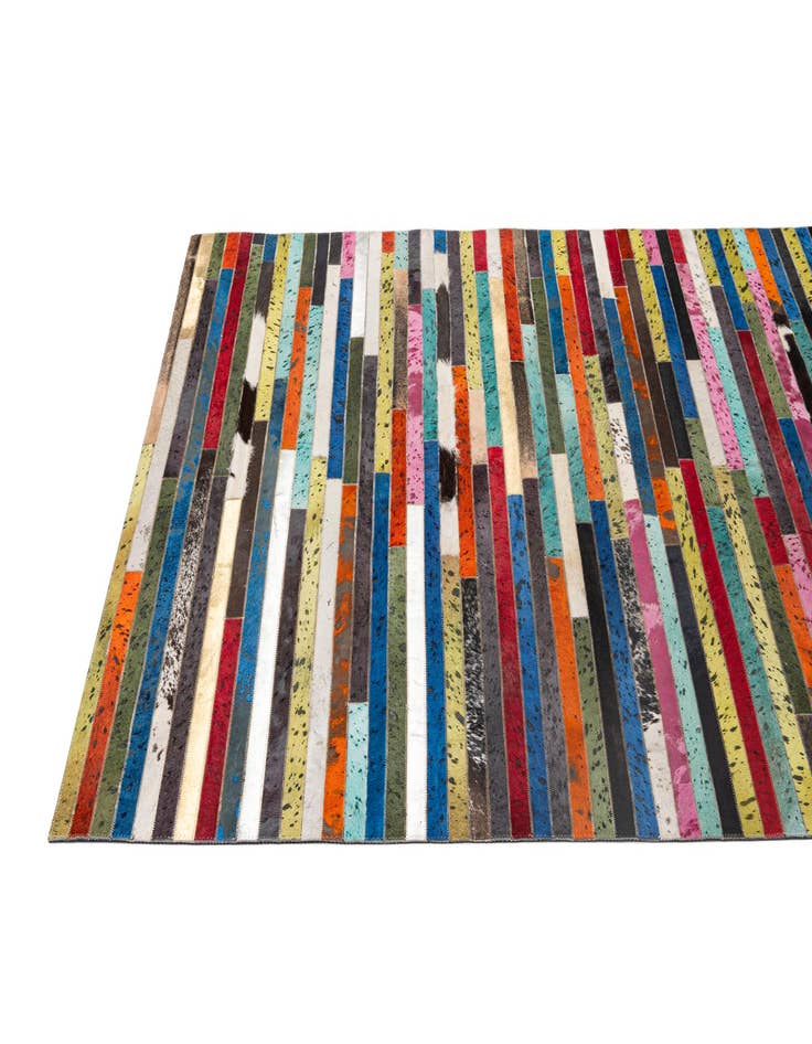 Detail image of 5' 1 x 8' 1 Cowhide - Patchwork Rug