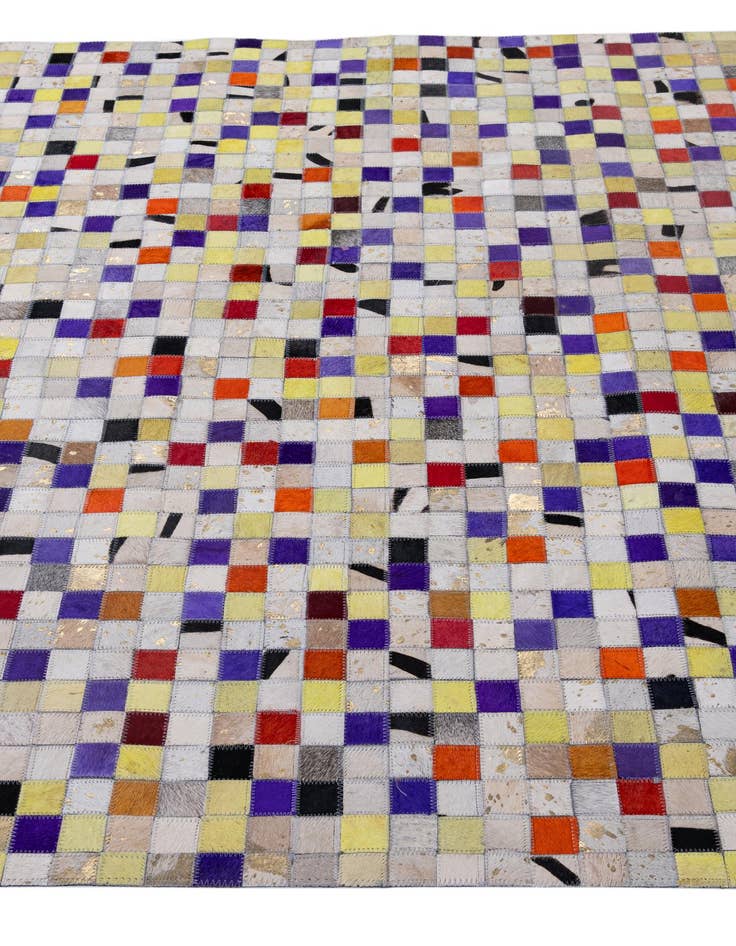 Detail image of 5' 1 x 8' Cowhide - Patchwork Rug