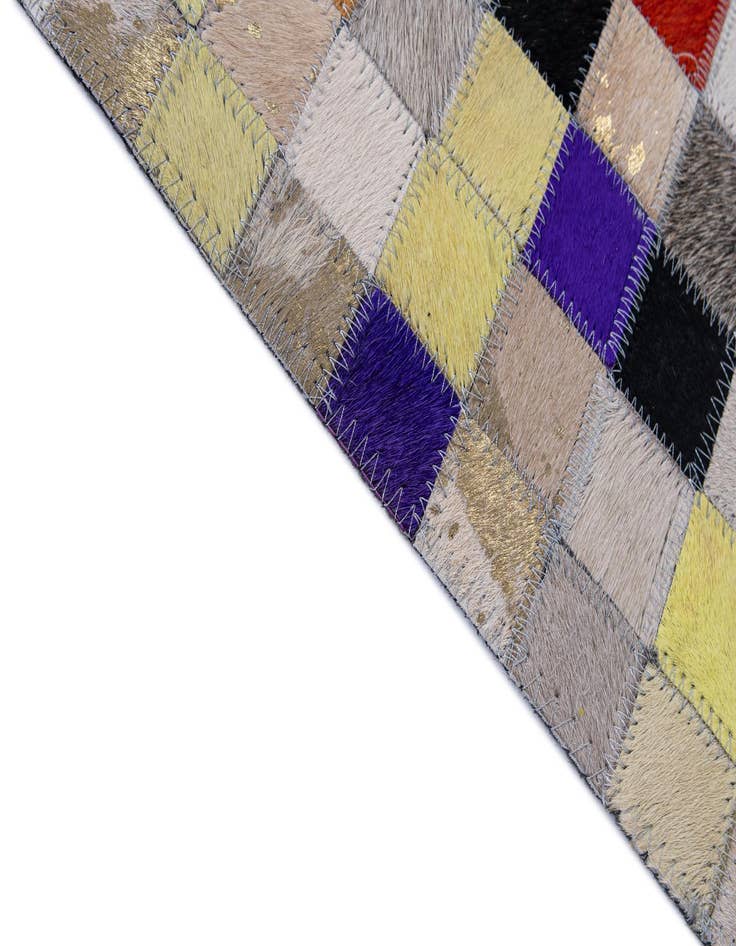 Detail image of 5' 1 x 8' Cowhide - Patchwork Rug