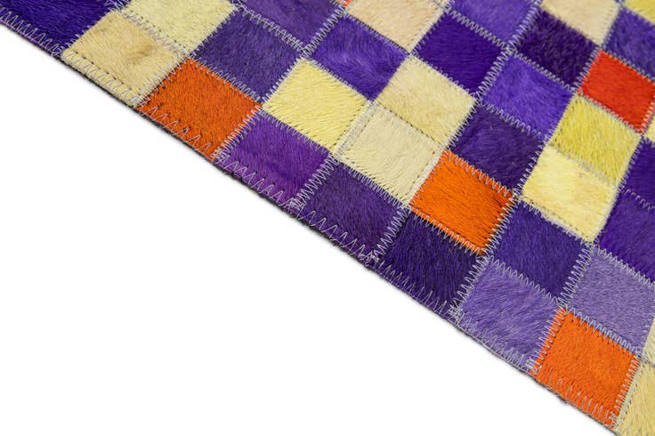Detail image of 5' 1 x 7' 10 Cowhide - Patchwork Rug