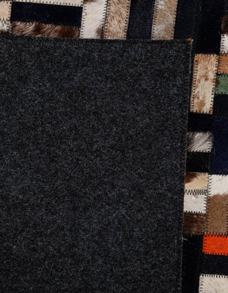 Detail image of 5' x 7' 11 Cowhide - Patchwork Rug