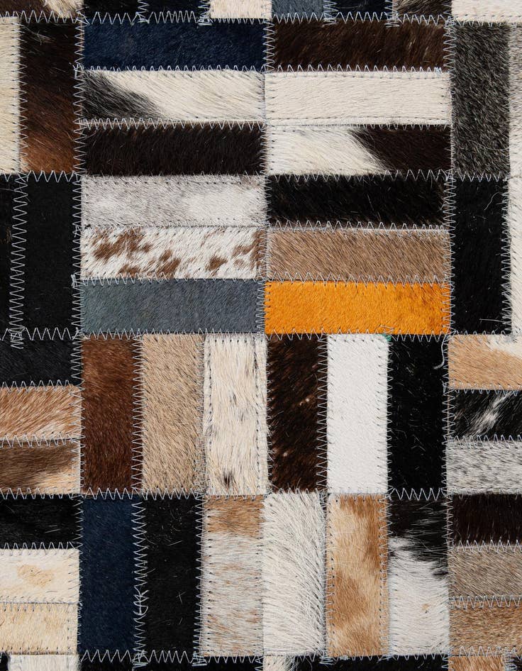 Detail image of 5' 3 x 8' Cowhide - Patchwork Rug