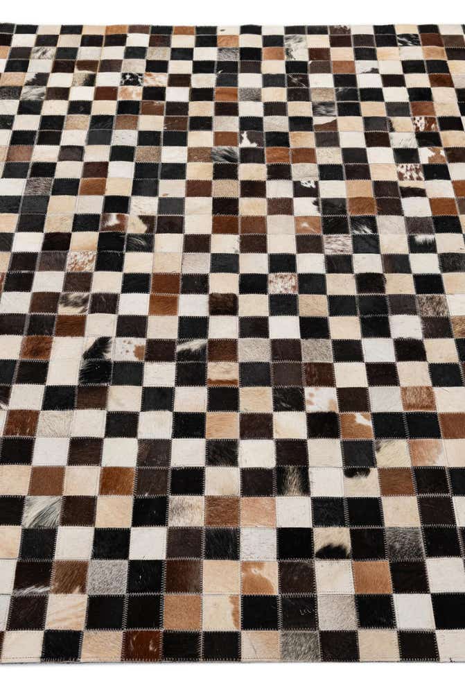 5' 1 x 8' Cowhide - Patchwork Rug