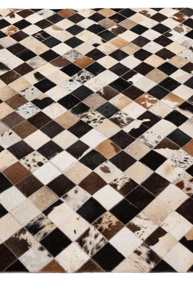 5' 1 x 8' Cowhide - Patchwork Rug