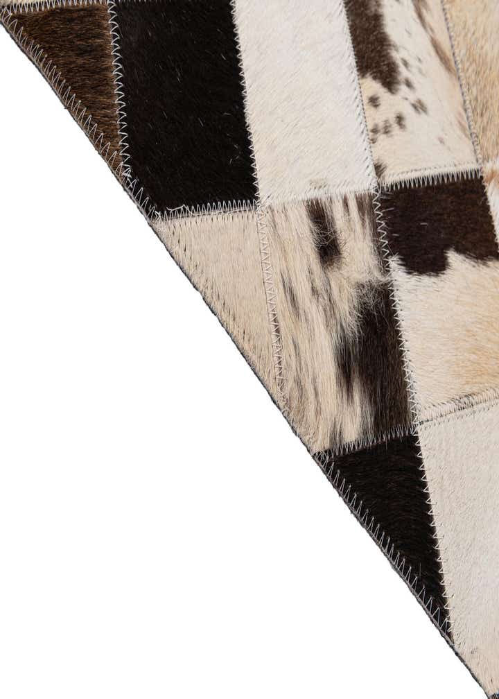 5' 1 x 8' Cowhide - Patchwork Rug