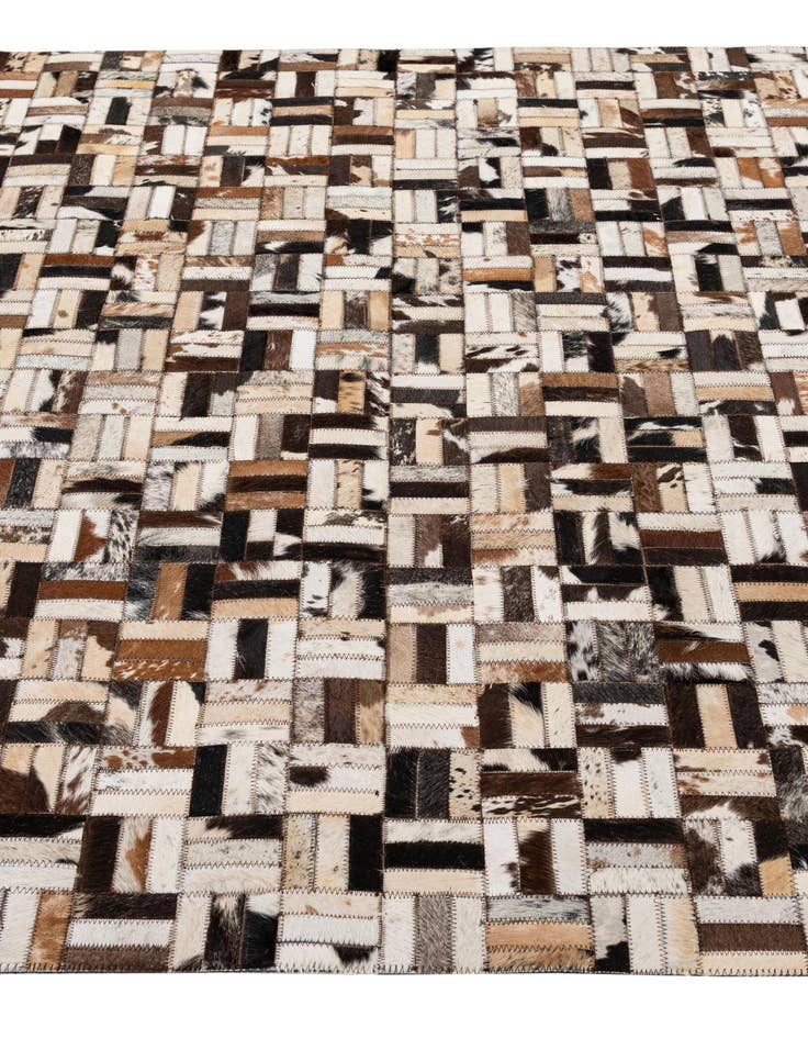 Detail image of 5' x 7' 11 Cowhide - Patchwork Rug