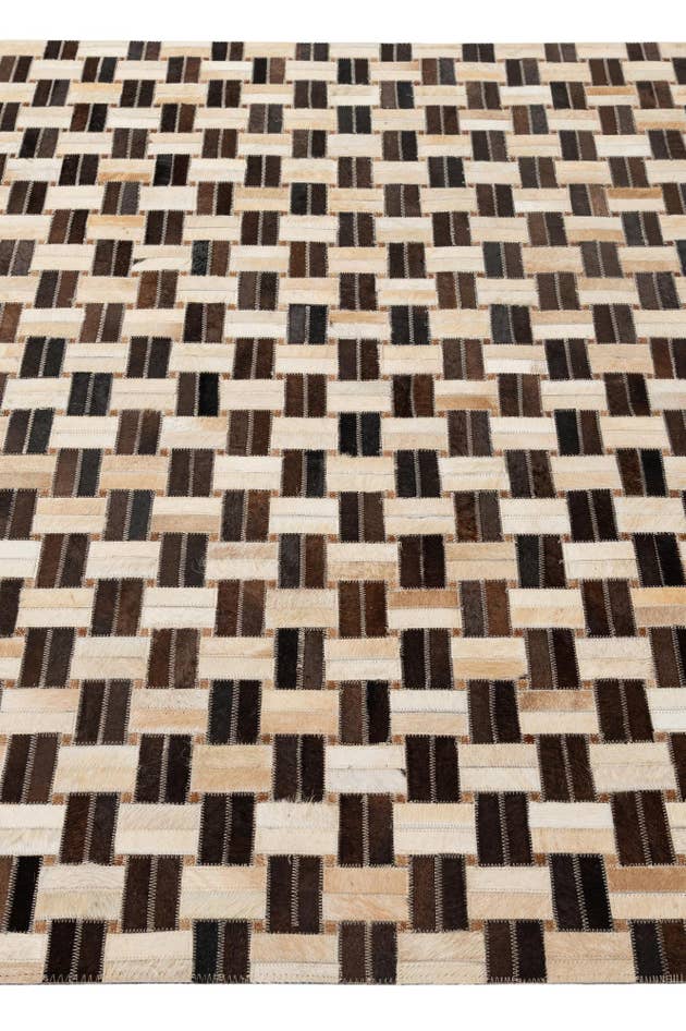 Detail image of 5' x 7' 11 Cowhide - Patchwork Rug