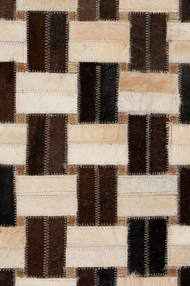 Detail image of 5' x 7' 11 Cowhide - Patchwork Rug