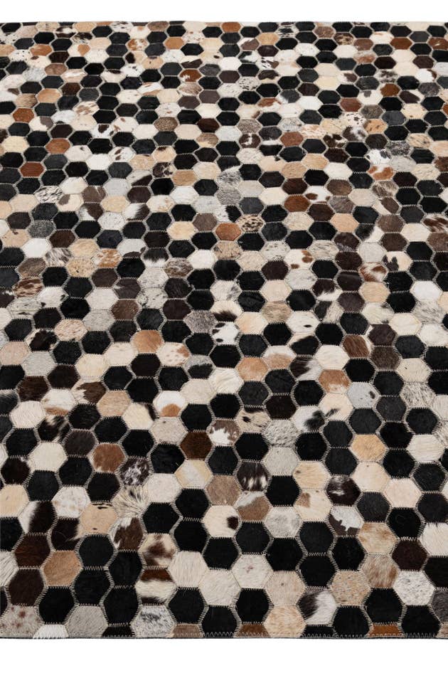 Detail image of 5' 1 x 7' 10 Cowhide - Patchwork Rug