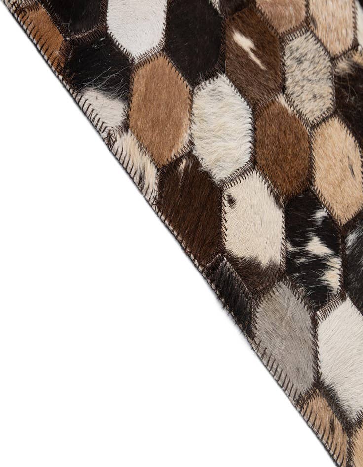 Detail image of 5' 1 x 7' 11 Cowhide - Patchwork Rug