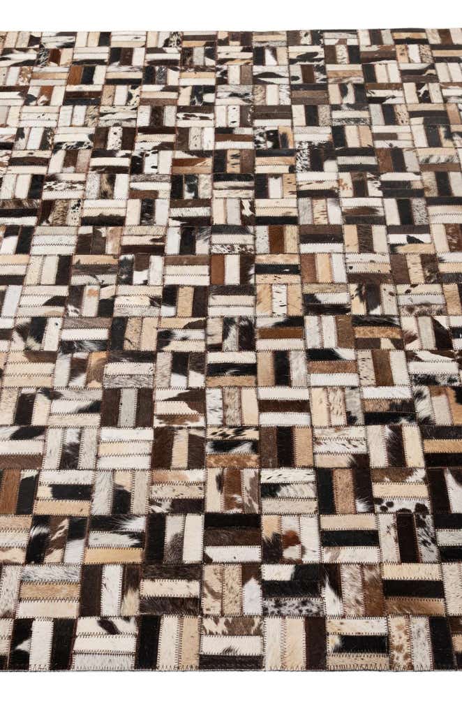 5' 1 x 8' Cowhide - Patchwork Rug