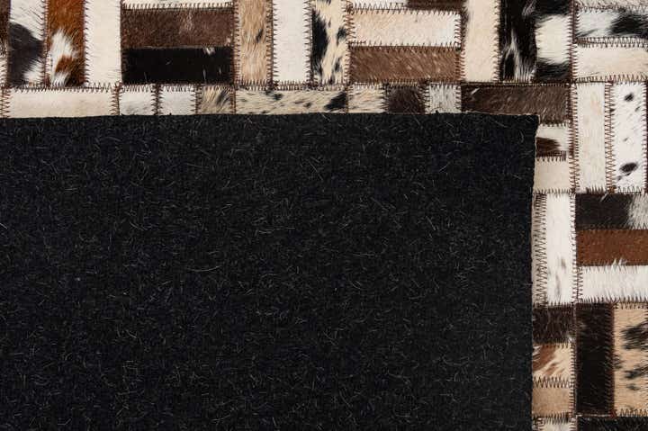 5' 1 x 8' Cowhide - Patchwork Rug