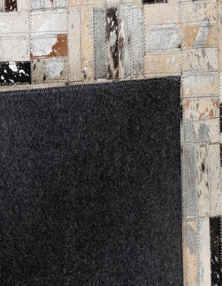 Detail image of 5' x 7' 11 Cowhide - Patchwork Rug