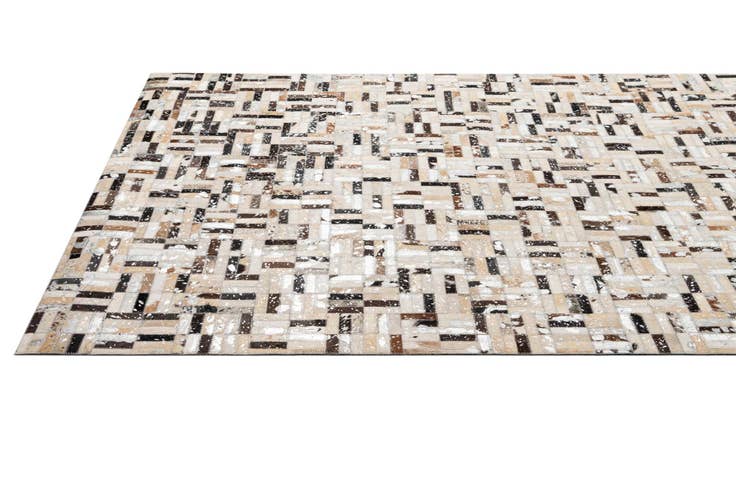 Detail image of 5' x 7' 11 Cowhide - Patchwork Rug