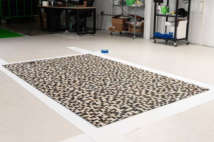Detail image of 5' 1 x 7' 11 Cowhide - Patchwork Rug