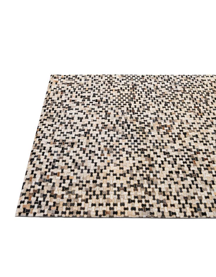 Detail image of 5' 1 x 8' Cowhide - Patchwork Rug